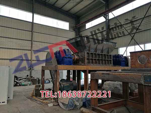 河北廢舊塑料撕碎機照片