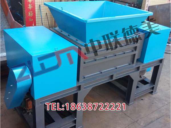 新疆再生塑料撕碎機內(nèi)部圖片