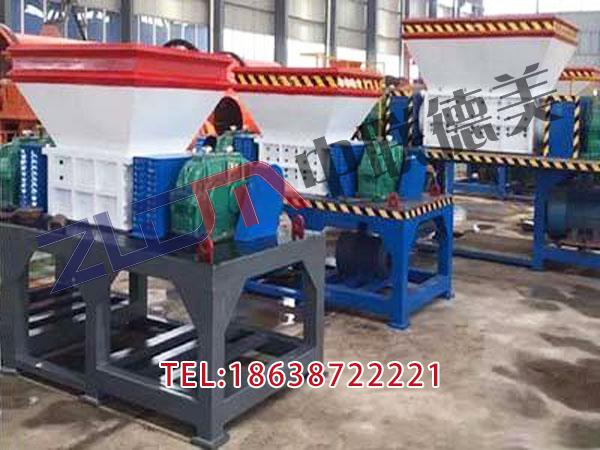 海南移動(dòng)式塑料撕碎機(jī)刀片角度