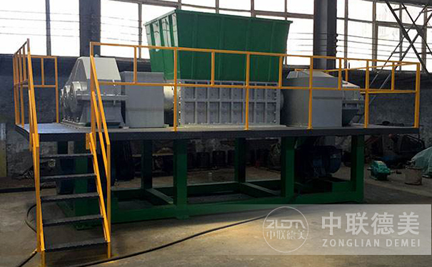 金屬撕碎機的特征——金屬撕碎機刀片的材質(zhì)都有哪些?